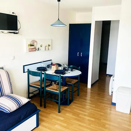 Le Boucanier - N°172- 2eme Etage -appartement Classe- Batiment 2 Mae-8054 *